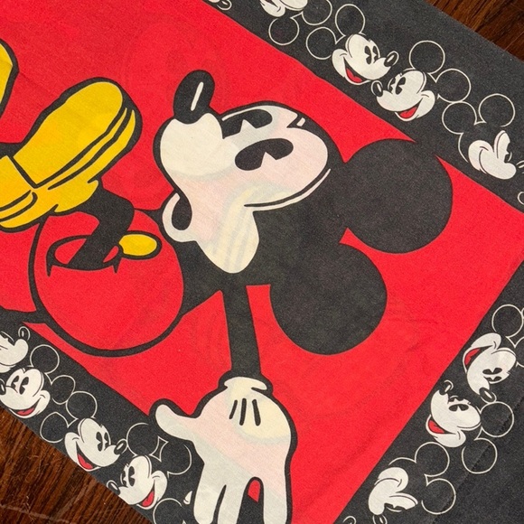 Vintage Mickey Mouse Red and Black pillowcase - Picture 4 of 7